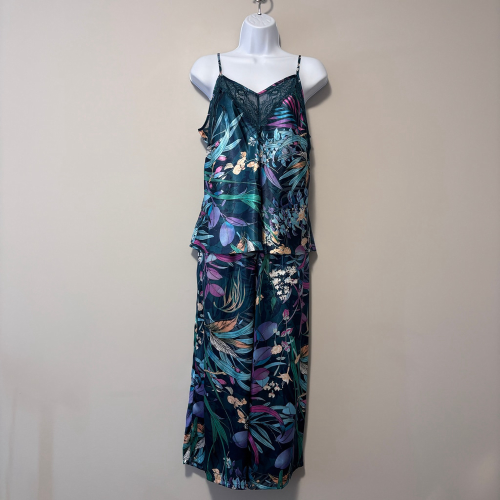 Linea Donatella Women's Medium Turquoise 2-Pc. Cropped Satin Pajamas Set NWT - Picture 3 of 10
